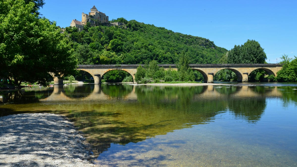 Paysage de Dordogne autour d’un secteur touristique